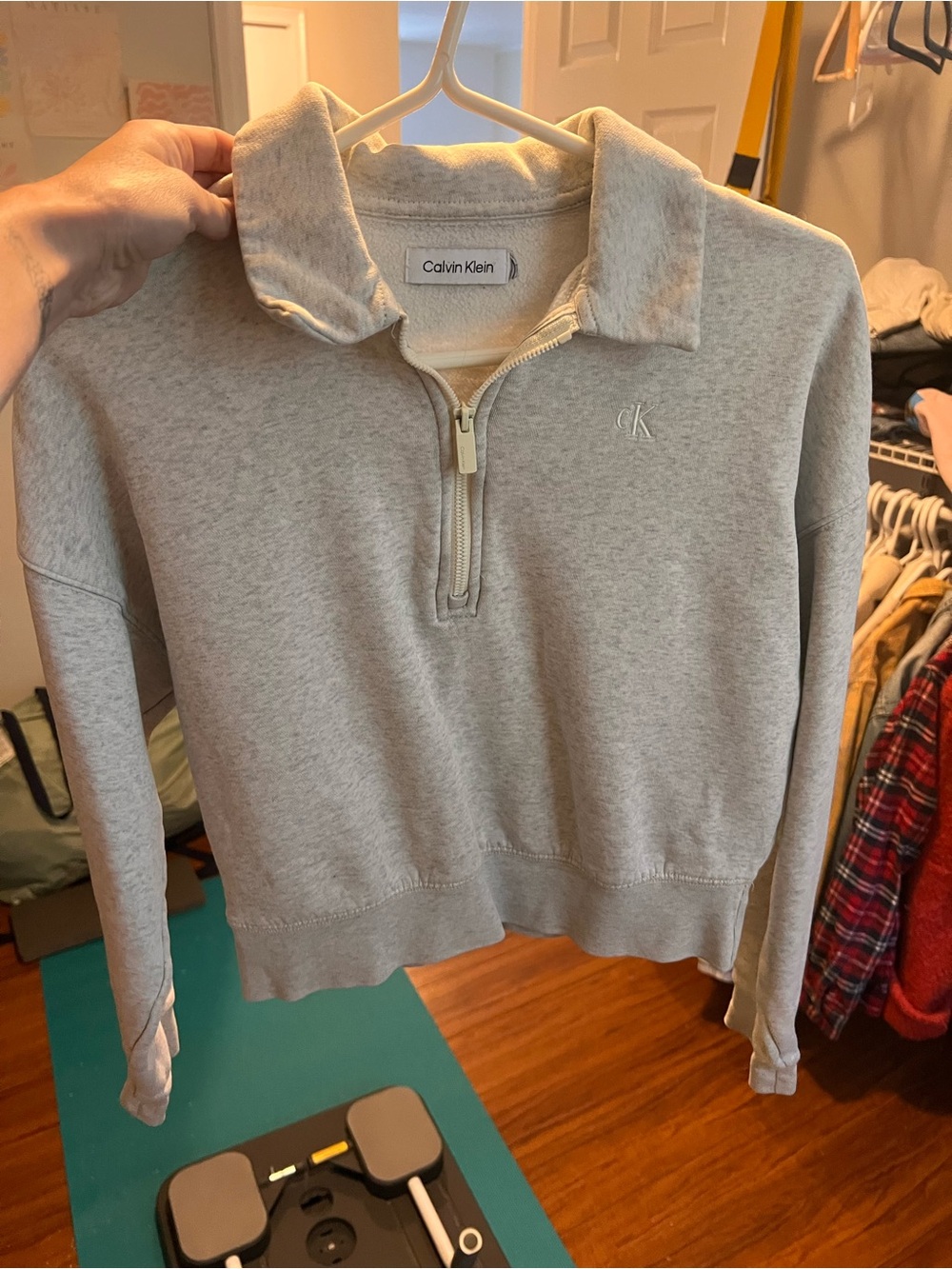 Calvin Klein Light Gray Half-Zip Collar Sweatshirt Pullover
